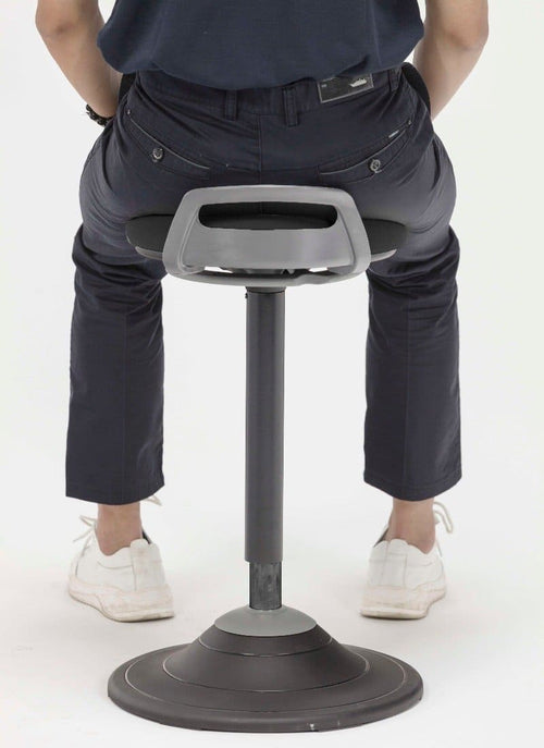 Tabouret ergonomique à assise dynamique
